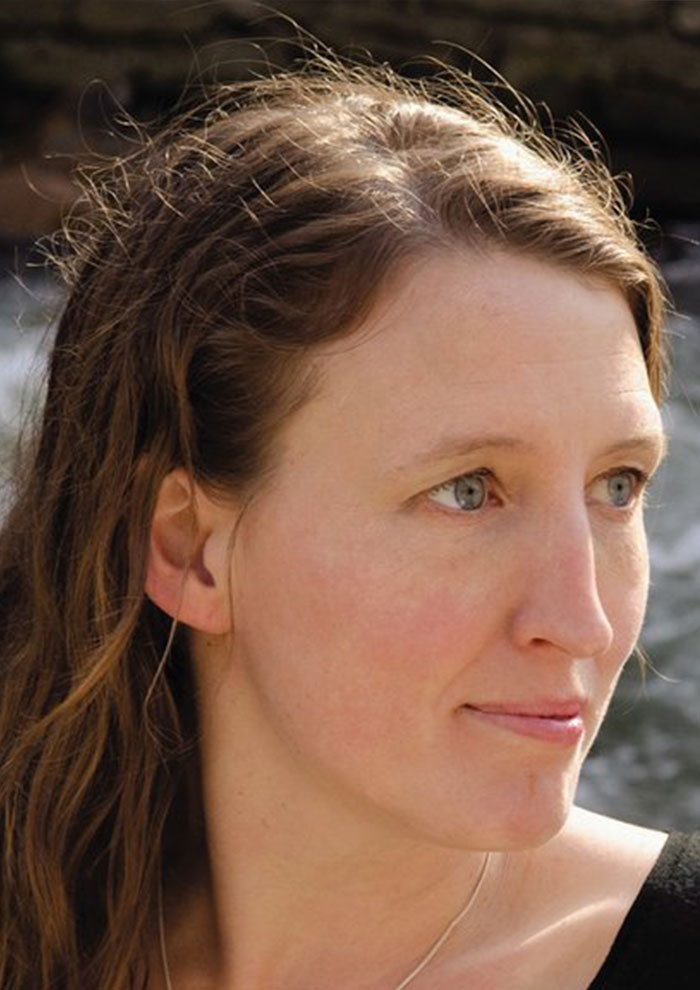 کلی بارن هیل